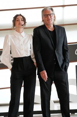 Ana de Armas y Liam Neeson elevan el nivel de glamour del Festival de San Sebastian