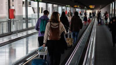 Los políticos, estrellas de lucha libre… La empresa que obligó a sus candidatas a desvestirse. Y desnudos de barrio. Los políticos, estrellas de lucha libre… La empresa que obligó a sus candidatas a desvestirse. Y desnudos de barrio.