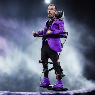 Los políticos, estrellas de lucha libre… La empresa que obligó a sus candidatas a desvestirse. Y desnudos de barrio. Los políticos, estrellas de lucha libre… La empresa que obligó a sus candidatas a desvestirse. Y desnudos de barrio.