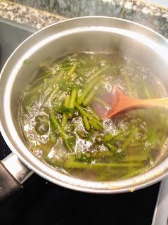 Cocer las borrajas tiernas