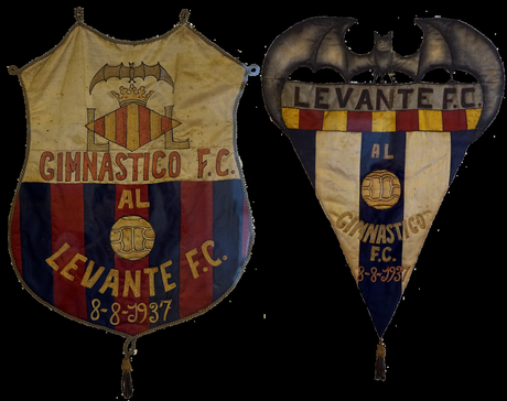 ¿Por qué la camiseta del Levante es azulgrana? 