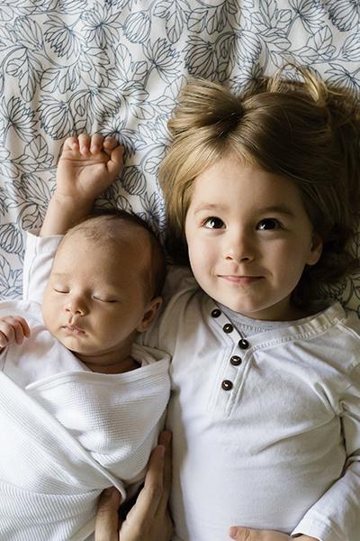 ¿Cómo despertar a minino en las mañanas?