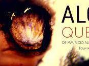 Algo quema.