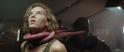 The lair (la guarida); Monstruos de la guerra fría