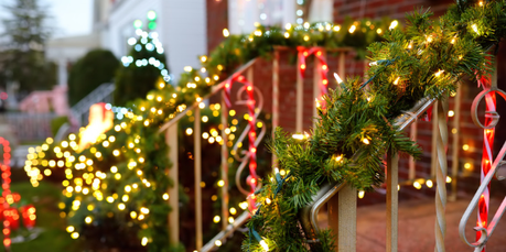 Adornos navideños para tu escalera Adornos navideños para tu escalera