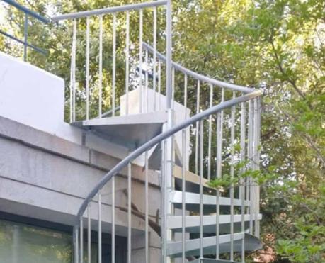 Diseñando espacios en movimiento con escaleras metálicas de exterior Diseñando espacios en movimiento con escaleras metálicas de exterior