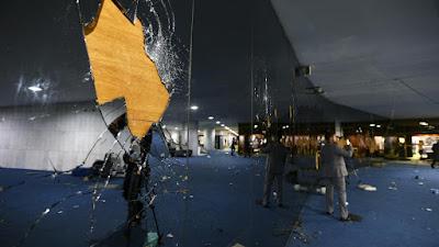 Lula paró el primer golpe, en Brasilia… Y sus repercusiones en España. Lula paró el primer golpe, en Brasilia… Y sus repercusiones en España.