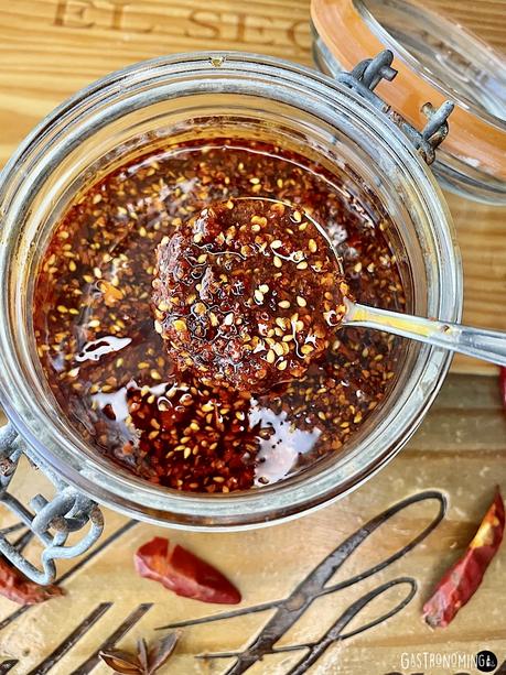 Salsa de aceite picante estilo chino (Chili oil) Salsa de aceite picante estilo chino (Chili oil)