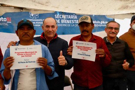 Alcalde Enrique Galindo mantiene la atención a las comunidades rurales con intensa gira por el norte de San Luis Potosí