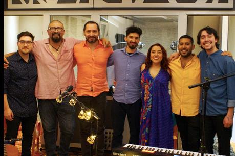 Zona Costera estrena íntima sesión en vivo llena de sabor 6e5d4e86-d6a6-edf4-58e0-ada9501a3287