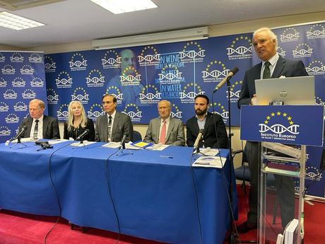 «Muy pronto viviremos unos 120 años», según el Instituto Europeo de Salud y Bienestar Social