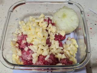 ALBÓNDIGAS DE CARNE Y MANZANA. UNAS ALBÓNDIGAS DIFERENTES.