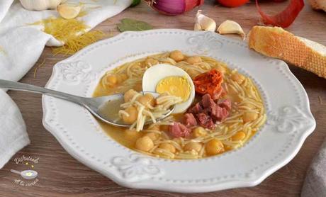 7 RECETAS DE GUISOS CASEROS SABROSOS Y ECONÓMICOS 7 RECETAS DE GUISOS CASEROS SABROSOS Y ECONÓMICOS