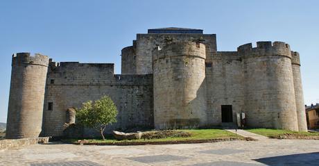 Castillo de los Condes de Benavente (Puebla de Sanabria)