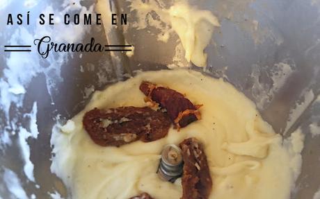 Gofres y tortitas de patata con mermelada de tomate Gofres y tortitas de patata con mermelada de tomate