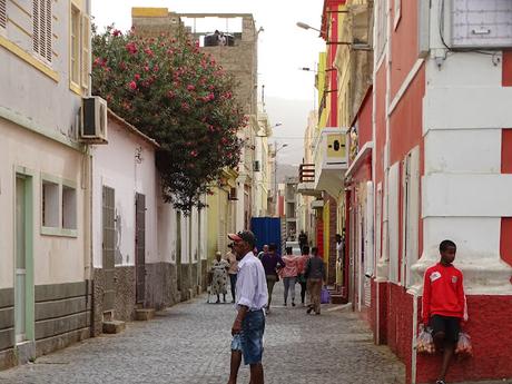 CABO VERDE : LOS PESCADORES DE LA ILHA DE SAO VICENTE CABO VERDE : LOS PESCADORES DE LA ILHA DE SAO VICENTE