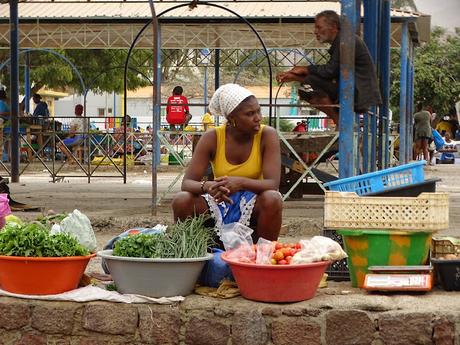 CABO VERDE : LOS PESCADORES DE LA ILHA DE SAO VICENTE