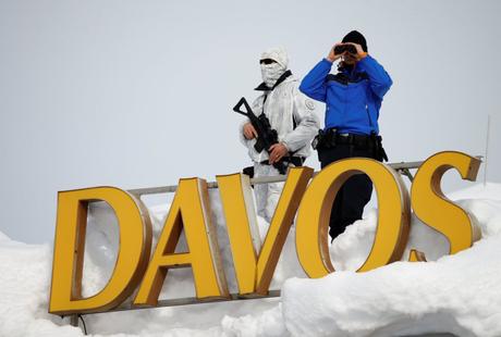 El Virus de la Revolución: Cooperación y Gobernanza en un Mundo Fragmentado El Virus de la Revolución: Cooperación y Gobernanza en un Mundo Fragmentado