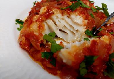 BACALAO CON TOMATE