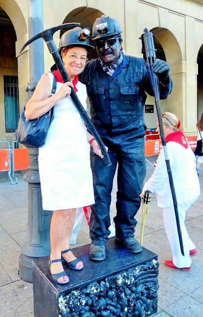 CUMPLEAÑOS FELIZ. CUMPLEAÑOS FELIZ.