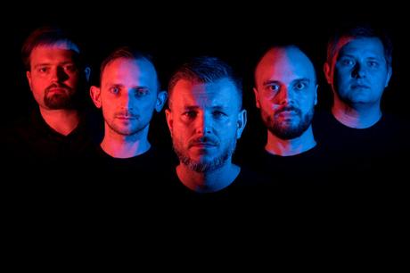 Here on Earth - Nic Nam Się Nie Należy (2022)