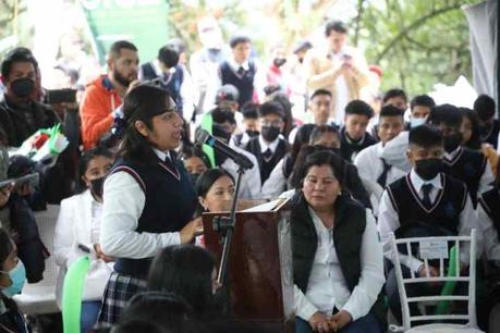 En Tamazunchale, entrega gobernador, nuevo y moderno plantel del Cobach