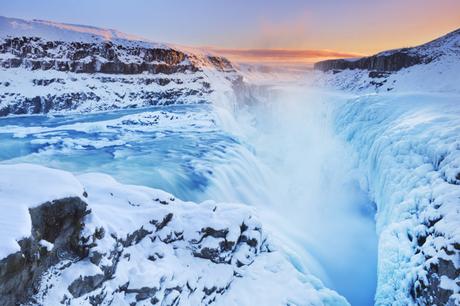 Lugares de interés de Islandia –  Los 25 mejores lugares para visitar &  Destacados (2022)