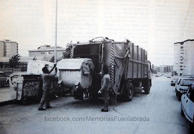 Recogiendo los residuos en la avenida Europa en 1986