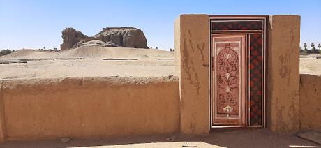 SUDÁN: LA CIUDAD ANTIGUA DE KERMA Y LA CANTERA DE TOMBUS SUDÁN: LA CIUDAD ANTIGUA DE KERMA Y LA CANTERA DE TOMBUS