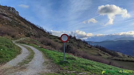 Pista saliendo de La Cruz