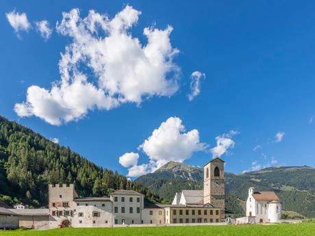 Lugares de interés de Suiza – 25 destacados variados (2022) Lugares de interés de Suiza – 25 destacados variados (2022)