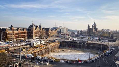 Un aparcamiento para 7.000 bicicletas bajo el agua en Ámsterdam Un aparcamiento para 7.000 bicicletas bajo el agua en Ámsterdam
