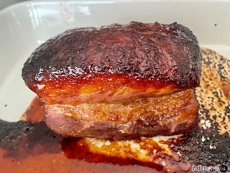 Panceta de cerdo Char siu (sous vide), el cerdo a la barbacoa estilo chino Panceta de cerdo Char siu (sous vide), el cerdo a la barbacoa estilo chino