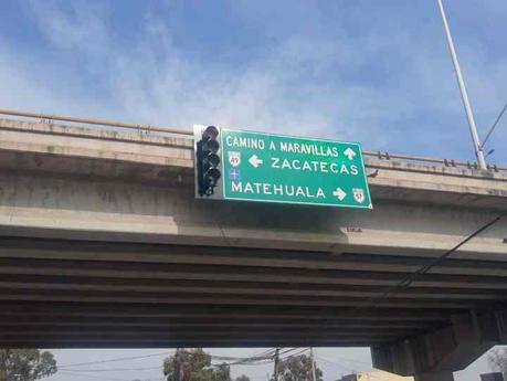 Gobierno del Estado instala moderno sistema de semaforización en Circuito Potosí