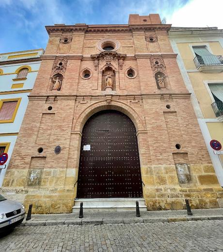 La Iglesia del Buen Suceso (2):  la fachada.