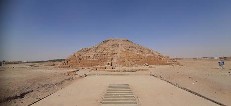 SUDÁN : EL KURRU Y LAS PIRÁMIDES DE NURI SUDÁN : EL KURRU Y LAS PIRÁMIDES DE NURI