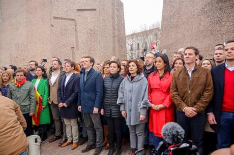 Ciudadanos  y el manual del desastre