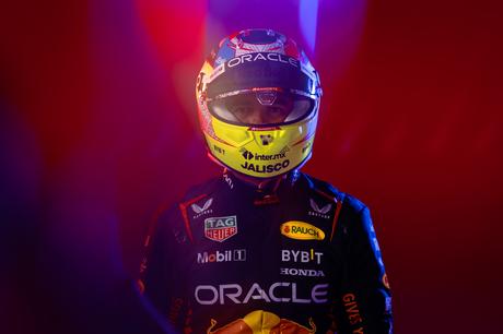 Oracle Red Bull Racing presentó el nuevo RB19 y anunció alianza con Ford Max Verstappen and Sergio Perez