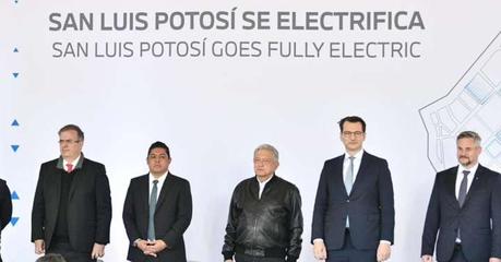 Ricardo Gallardo y AMLO le dan la bienvenida a la nueva planta de autos eléctricos de  BMW