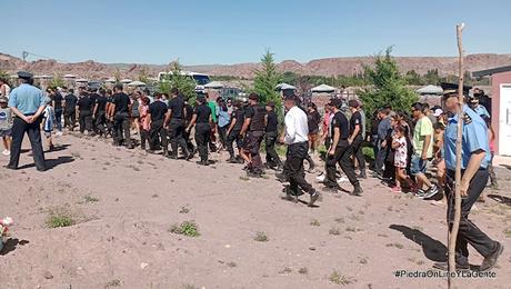 Sepultaron en Piedra del Águila al policía que murió en un choque