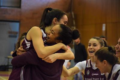 Galería de clics del Bàsquet Femení Sant Adrià-GEiEG (Liga Femenina 2)