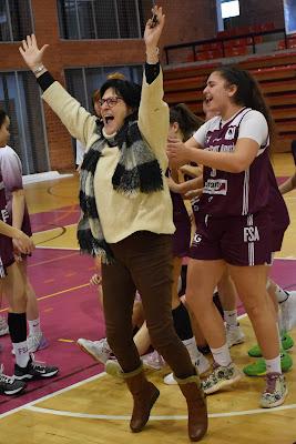 Galería de clics del Bàsquet Femení Sant Adrià-GEiEG (Liga Femenina 2)