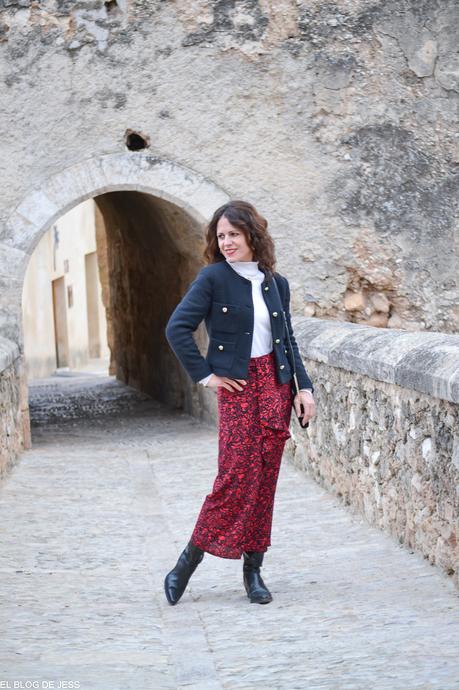 RED & BLACK RED & BLACK