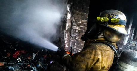 Incendio causa daños el mercado 16 de Septiembre en el barrio de Tlaxcala