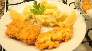 filet de merluza a la romana con puré