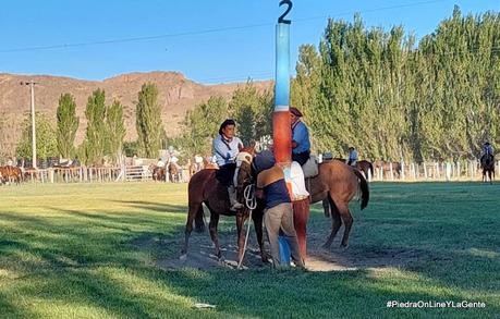 Fiesta de las Montas Especiales en Piedra del Águila (Video)