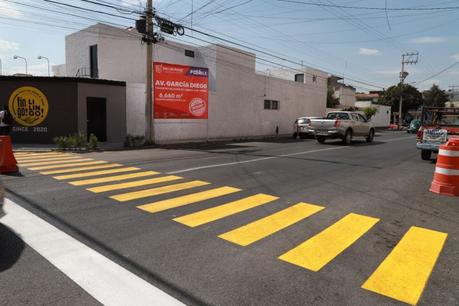 Entrega alcalde Enrique Galindo a vecinos la calle García Diego Rehabilitada