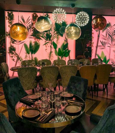 El Boulevard Barcelona, cena con espectáculo en Passeig de Gràcia boulevard resturante decoracion jardin