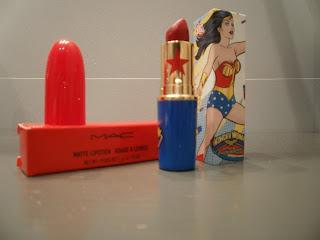MAC Y WONDER WOMAN