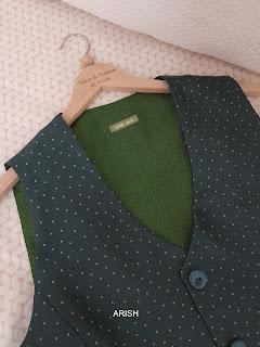 CAMISA CON LAZO + CHALECO + PANTALON Y NECESERES